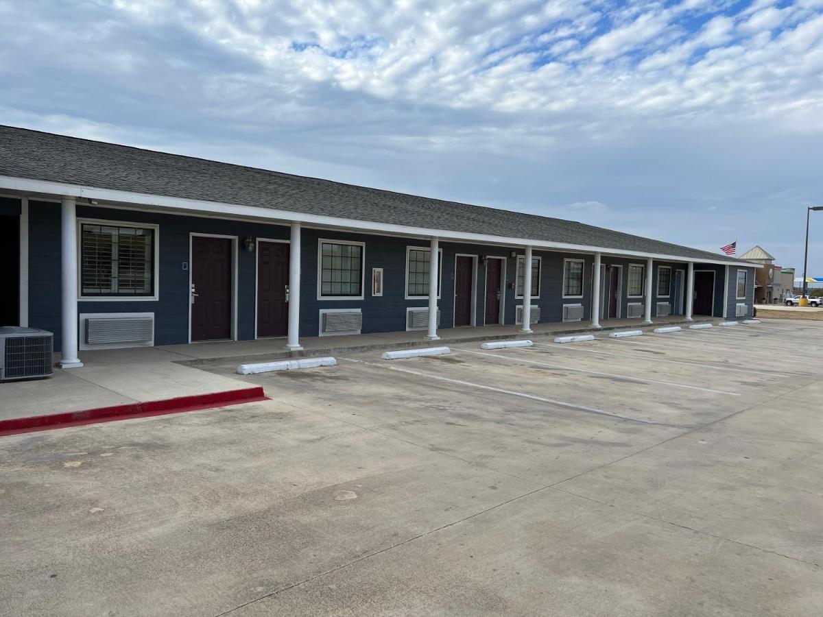 Hotel Bien Venido Pearsall Esterno foto