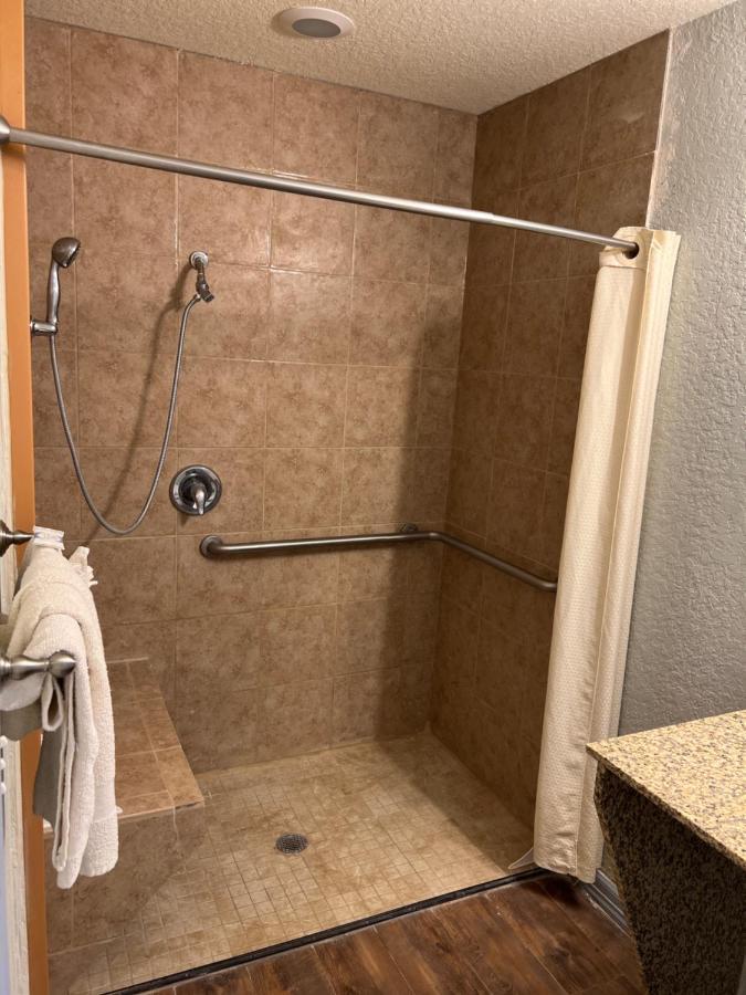 Hotel Bien Venido Pearsall Esterno foto